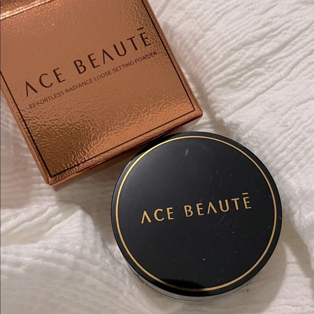 NIB- Ace Beaute - Loose Setting Powder - Medium
